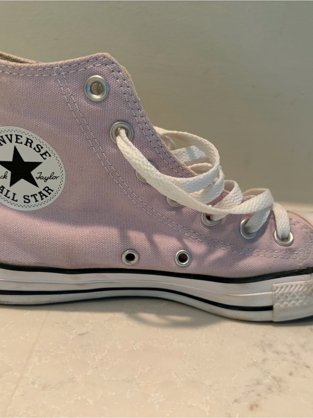 Converse High Top Sneakers - Light Purple Canvas size 7.5